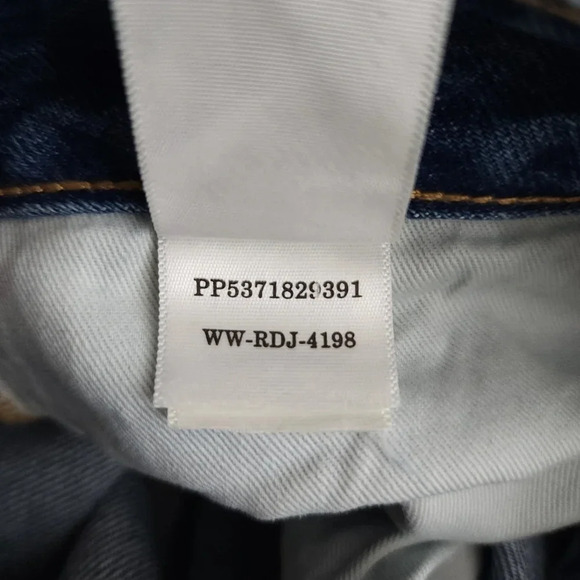 Everlane The Curvy '90s Cheeky Straight Jean - Picture 6 of 9